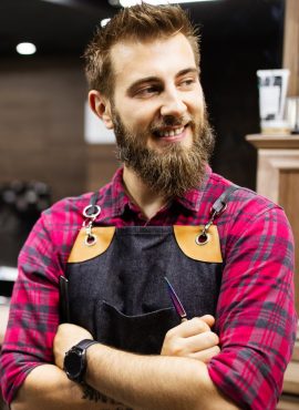 2man-having-a-haircut-with-a-hair-clippers-in-barbe-BPQA93R.jpg